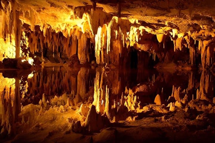 Caves of San Jose adventure along the Valencia underground river
