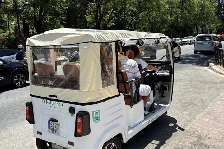 Discover Iconic Landmarks and Culture in Seville by Tuk Tuk