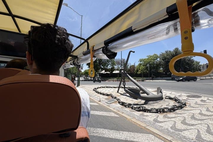 Discover Iconic Landmarks and Culture in Seville by Tuk Tuk