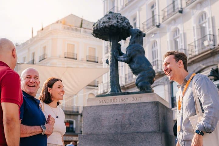 Madrid Food Tour: Tapas, Drinks and Delights with a Local