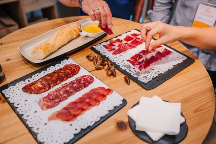 Madrid Food Tour: Tapas, Drinks and Delights with a Local