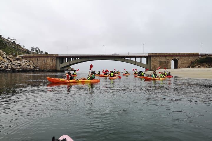 Kayaking to Ézaro Waterfall: Guided Kayak Tour