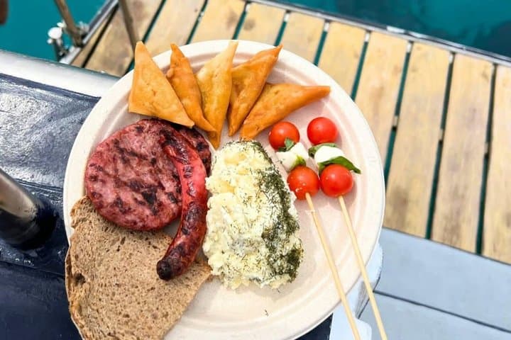 Morning Palma Bay Boat Tour with Food