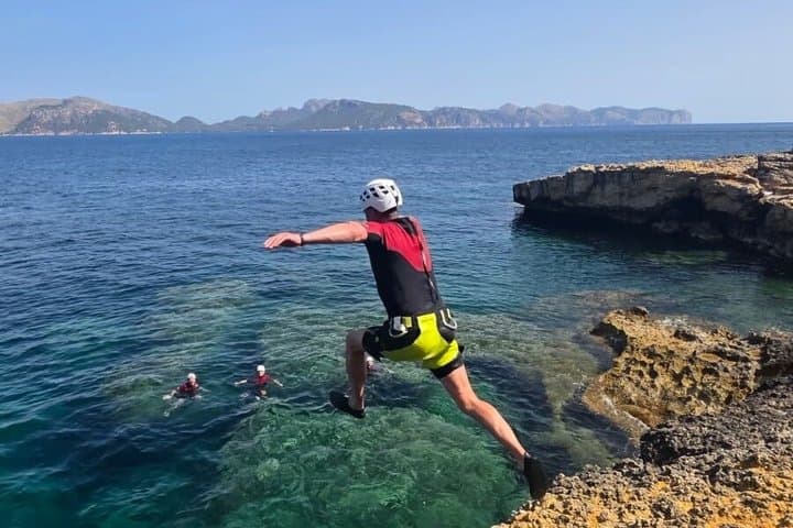 Coasteering in Mallorca: a unique experience in the north