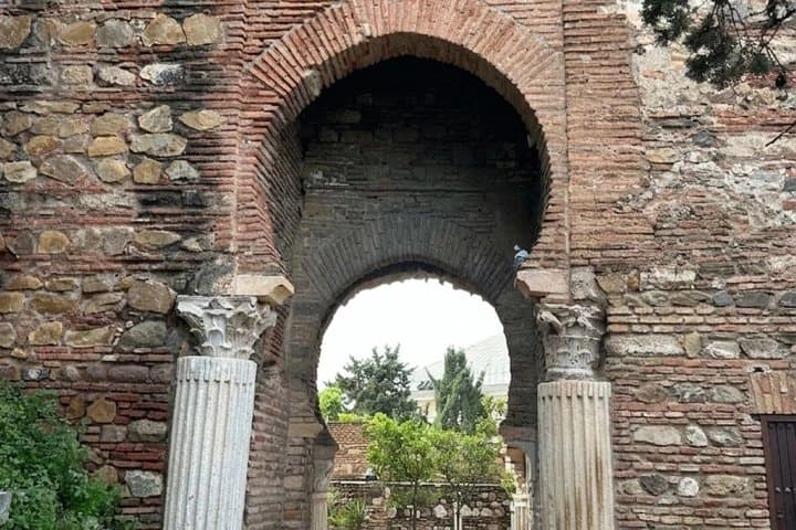 Alcazaba and Roman Theatre Tour Uncover History and Secrets