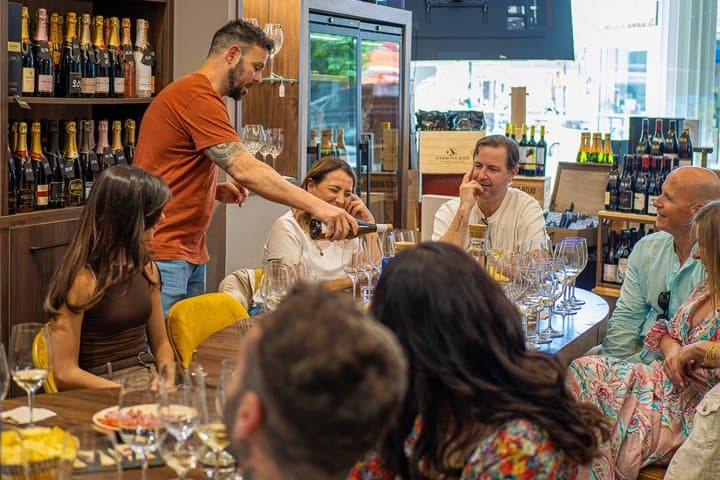 Málaga Spanish Wine Tasting with 5 Wines and Gourmet Tapas