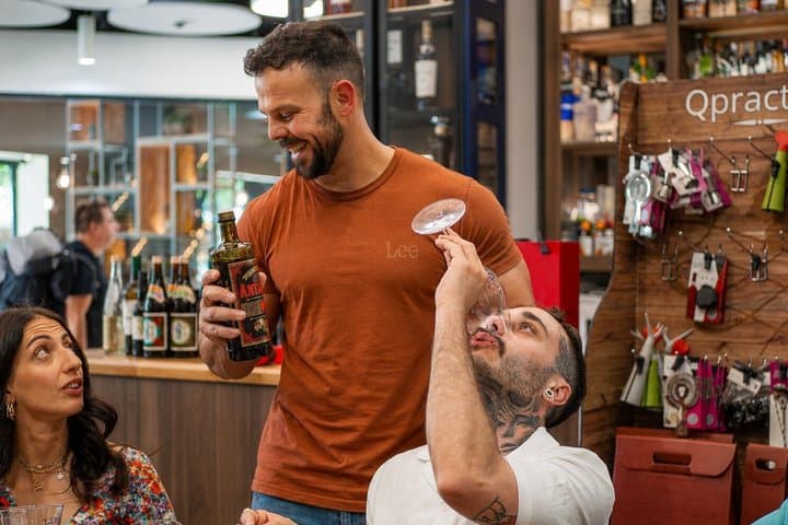Málaga Spanish Wine Tasting with 5 Wines and Gourmet Tapas