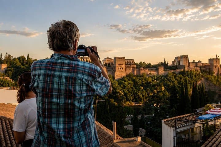 Golden Hour in Granada: Sunset Walking Tour with Play Granada