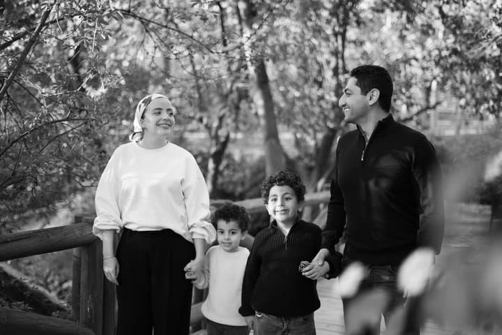 Private Professional Photoshoot in Retiro Park in Madrid