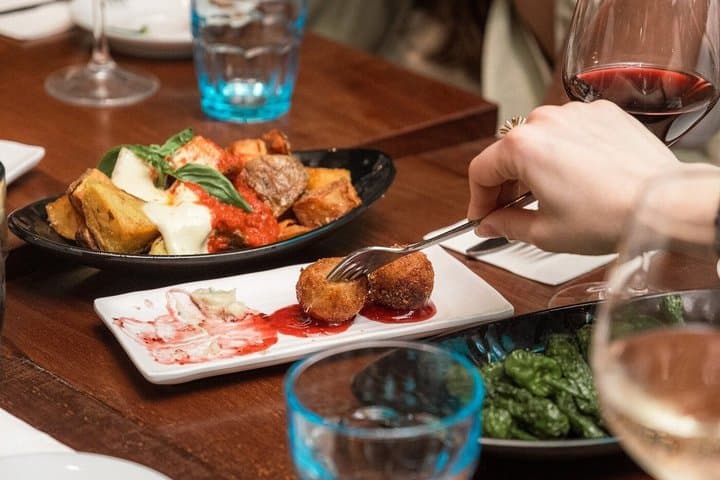 El Born and Gothic Quarter Local Food Tour with Tastings