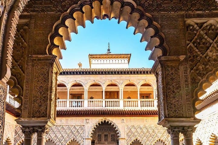 Seville Monumental + Andalusian Lunch included