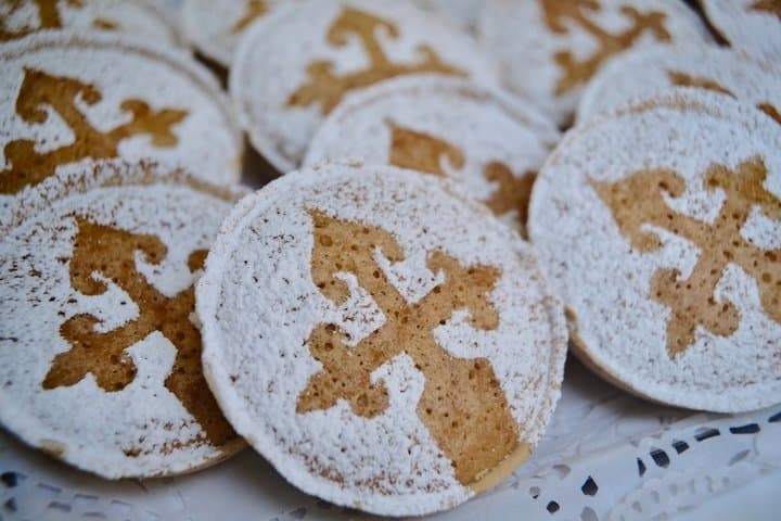 Santiago Old Town Food Tour with 5 Authentic Tastings and Drinks