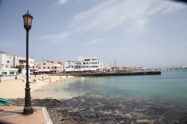 Fuerteventura at your leisure( bus transfer and return ferry ticket)