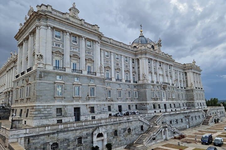 VIP PRIVATE: Royal Palace & Prado Museum HOTEL PICK UP & TICKETS