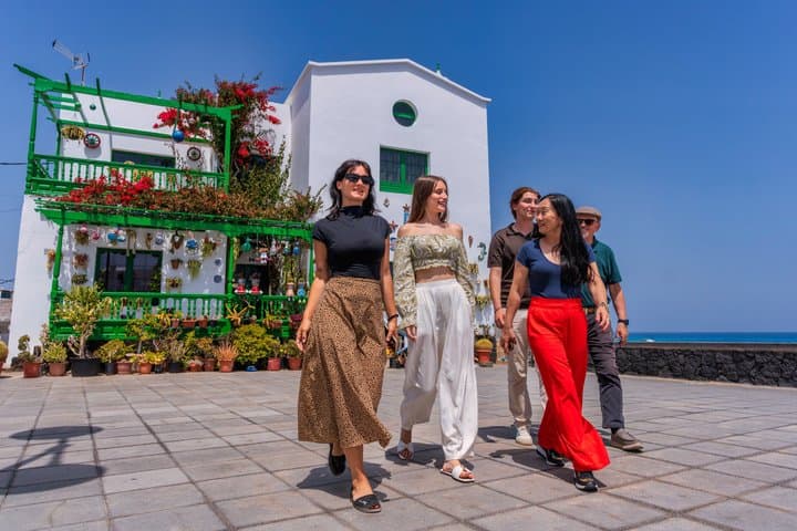 Lanzarote Highlights VIP Guided Tour from Fuerteventura