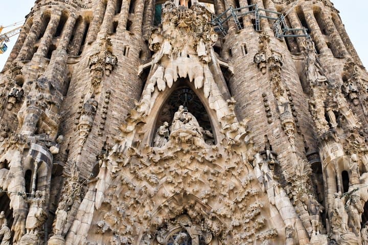 Barcelona Sagrada Familia Entry Ticket with Audio Guide
